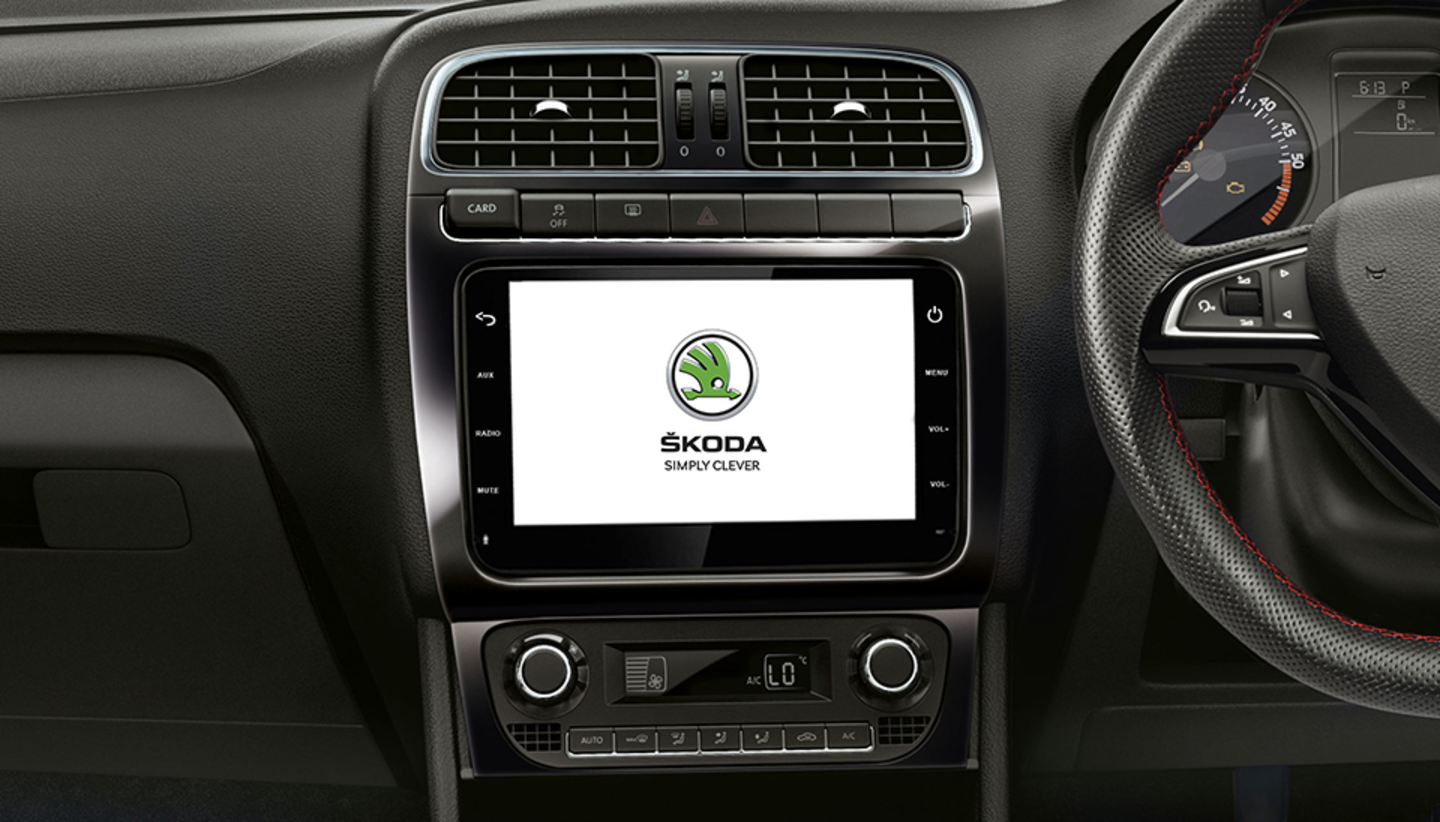 Android skoda. Skoda Rapid 2020 панель ГУ. Монитор Шкода Рапид 2020. Камера Шкода Рапид 2020. Шкода Slavia седан
